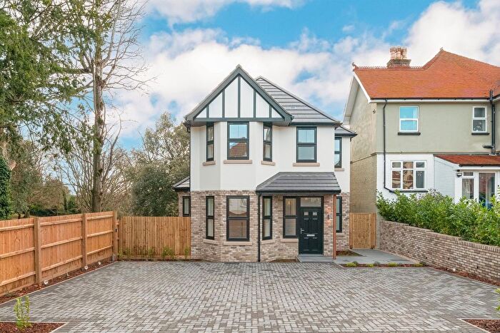 4 Bedroom Detached House For Sale In Alexandra Road, Poole, BH14