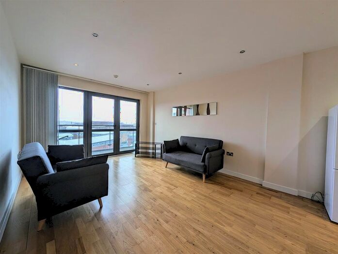 2 Bedroom Flat To Rent In Leeds Street, Liverpool, L3
