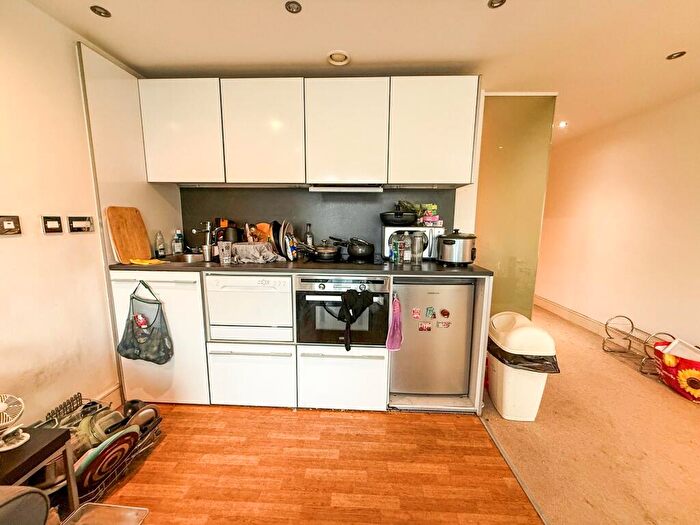 1 Bedroom Flat To Rent In Huntingdon Street, City Centre, Nottingham, NG1