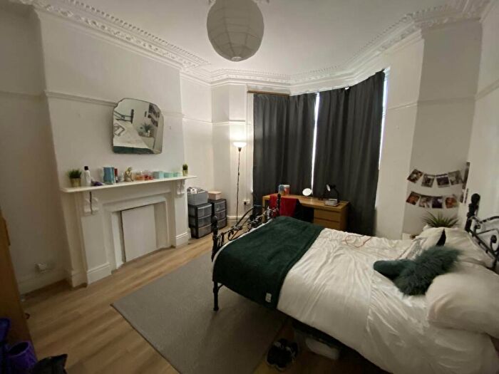 5 Bedroom Terraced House To Rent In Colum Road, Cathays, Cardiff, CF10