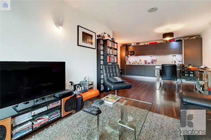 2 Bedroom Flat To Rent In Lavender House, B Ratcliffe Cross Street, London, E1