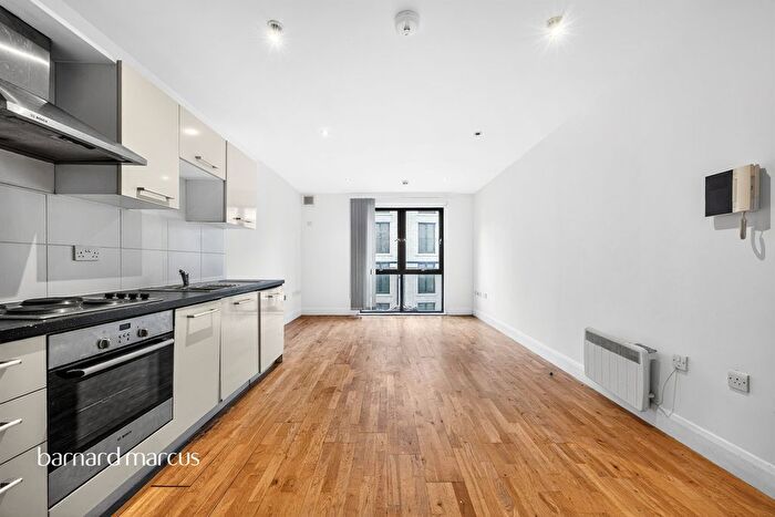 1 Bedroom Flat For Sale In Waterworks Yard, Croydon, CR0