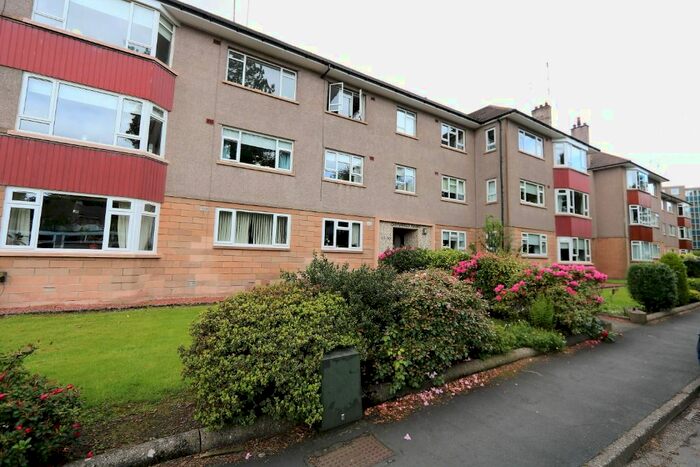 3 Bedroom Flat To Rent In Dorchester Place, Glasgow, G12