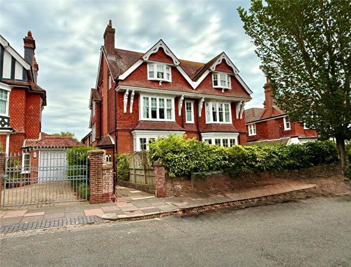 2 Bedroom Apartment For Sale In Saffrons Road, Eastbourne, East Sussex, BN21