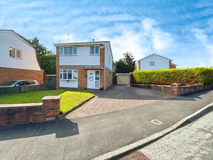 3 Bedroom Detached House For Sale In Avon Court, Mold, CH7