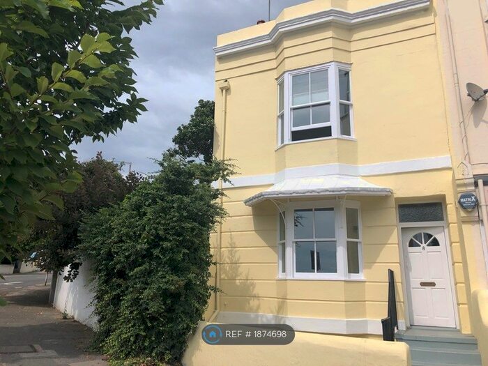 6 Bedroom Semi-Detached House To Rent In Ditchling Road, Brighton, BN1