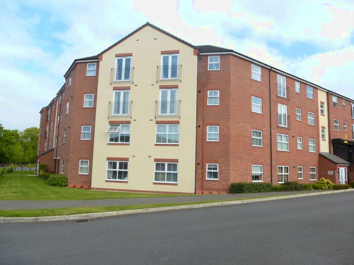 2 Bedroom Apartment To Rent In Wharf Lane, Solihull, B91