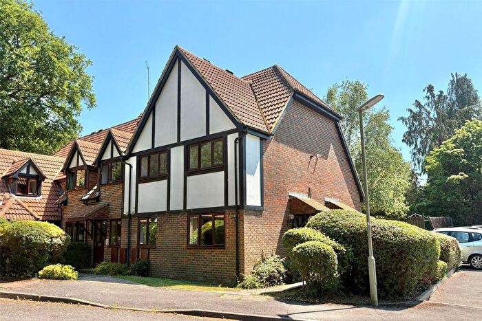 2 Bedroom End Terrace House For Sale In Broad Ha'penny, Wrecclesham, Farnham, Surrey, GU10