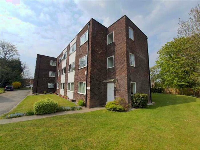 Houses for sale & to rent in SK8 3BG, Wilmslow Road, Heald Green Cheadle