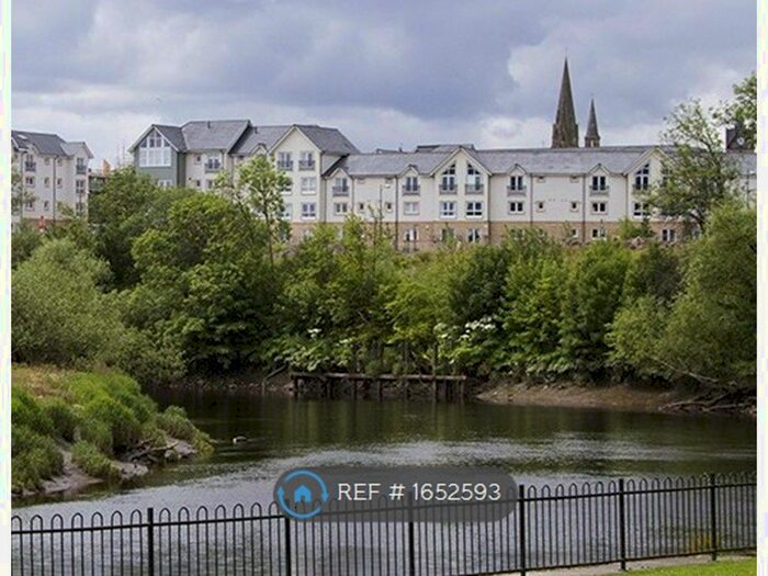 2 Bedroom Flat To Rent In Chandlers Court, Stirling, FK8