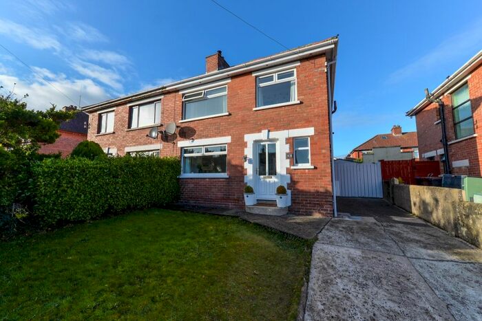 3 Bedroom Semi-Detached House For Sale In Cumberland Road, Dundonald, Belfast, BT16