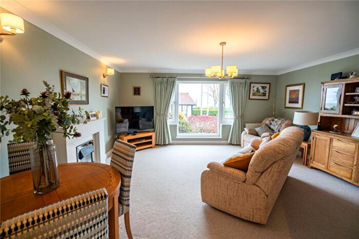2 Bedroom Apartment For Sale In Chandos, Kingsway, Cleethorpes, Lincolnshire, DN35