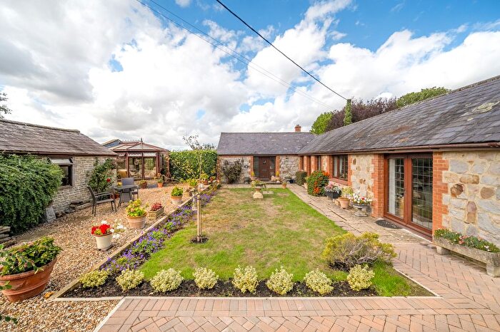 2 Bedroom Detached House For Sale In Lockeridge, Marlborough, SN8