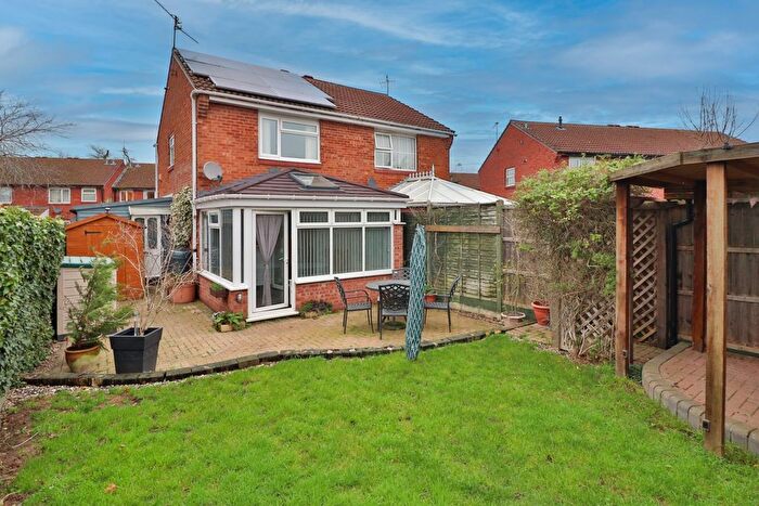 2 Bedroom Semi-Detached House To Rent In Northleach Close, WR4