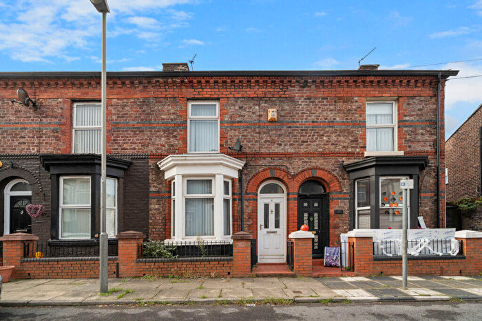 4 Bedroom Terraced House To Rent In Crouch Street, L5