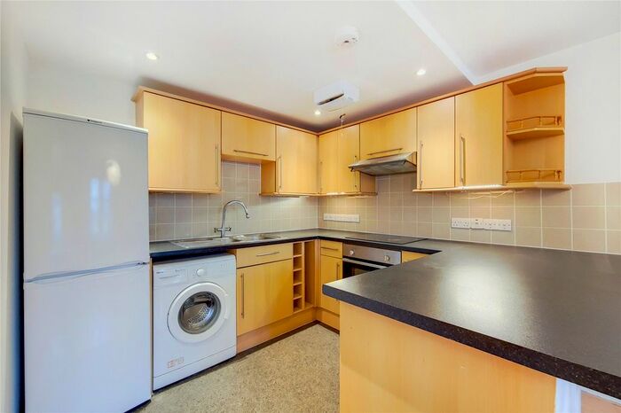 Studio To Rent In Coleridge Square, London, W13
