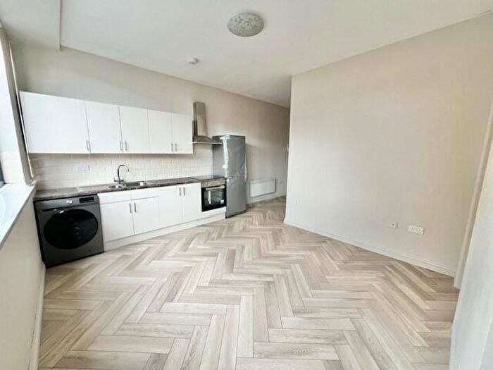 1 Bedroom Apartment To Rent In Southgate House, Halifax, HX1