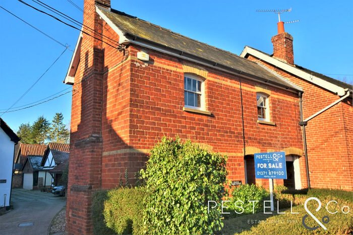 3 Bedroom Link Detached House To Rent In The Street, Little Dunmow, CM6