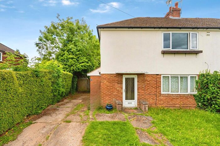 1 Bedroom Apartment For Sale In Rutland Avenue, High Wycombe, HP12