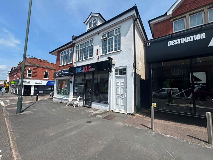 2 Bedroom Flat To Rent In Charminster Road, Bournemouth, BH8