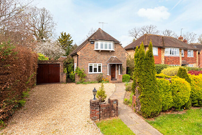 2 Bedroom Detached House For Sale In Bentsbrook Park, North Holmwood, RH5