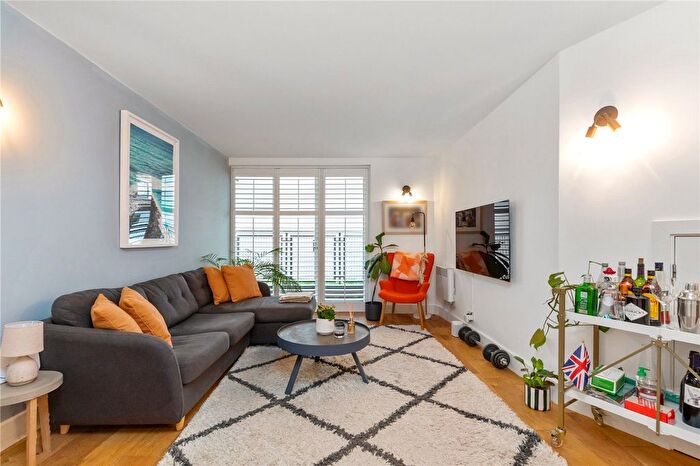2 Bedroom Flat For Sale In Balls Pond Place, London, N1