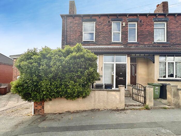 4 Bedroom Semi Detached House For Sale In Nixon Avenue, Leeds, LS9