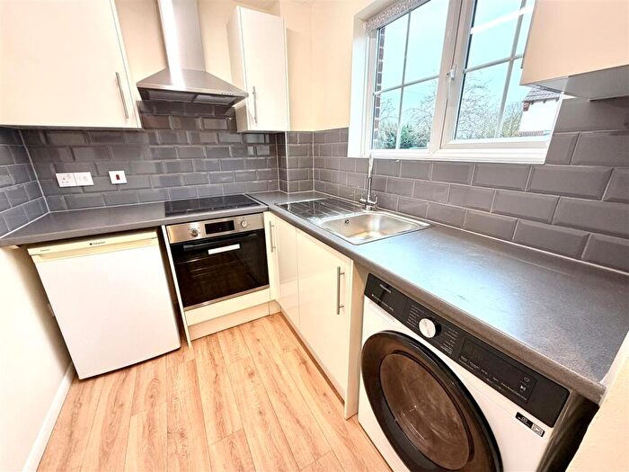1 Bedroom Terraced House To Rent In Page Close, Baldock, SG7