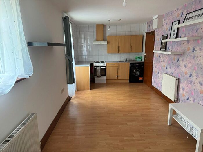 Studio To Rent In Chichester Road, Edmonton, N9
