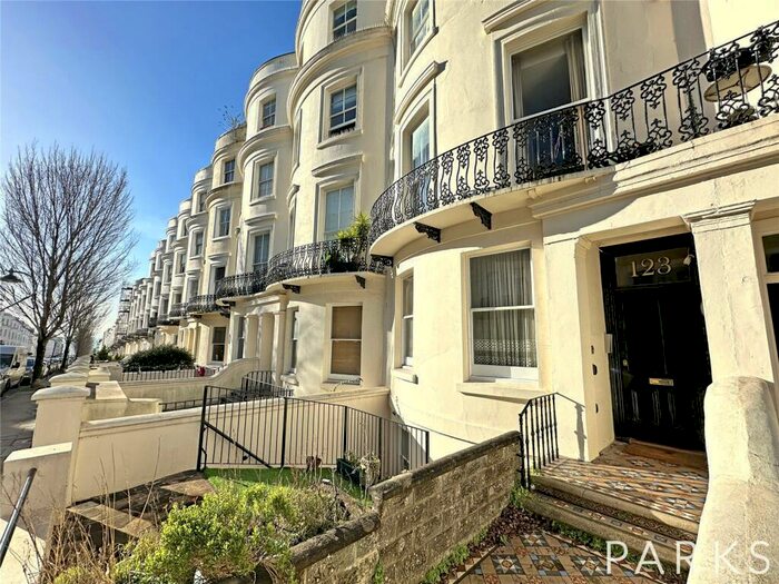 Apartment To Rent In Lansdowne Place, Hove, East Sussex, BN3