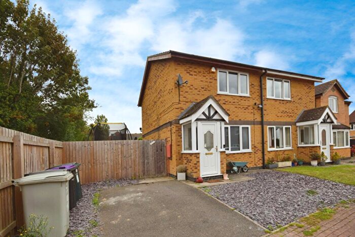 2 Bedroom Semi-Detached House For Sale In Talbot Close, Spilsby, PE23