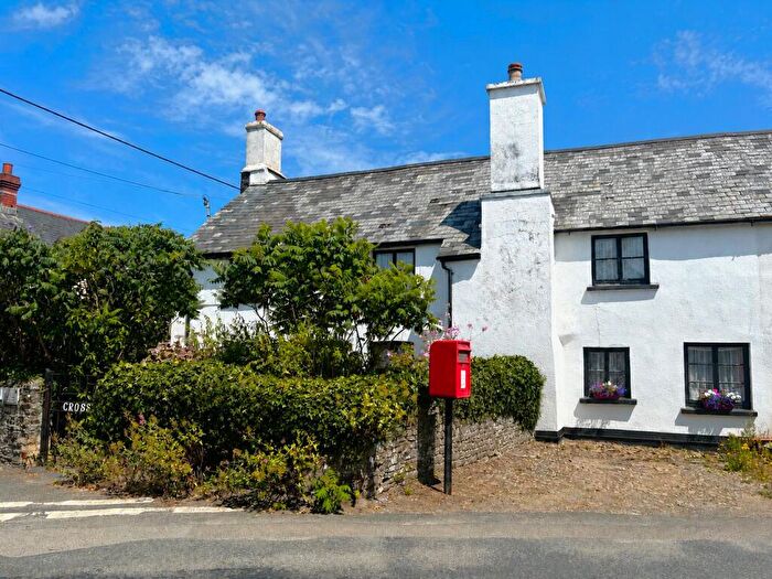 3 Bedroom Terraced House For Sale In Monkleigh, Bideford, Devon, EX39