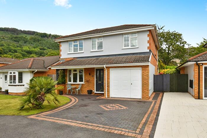 4 Bedroom Detached House For Sale In Grovers Field, Abercynon, Mountain Ash, CF45