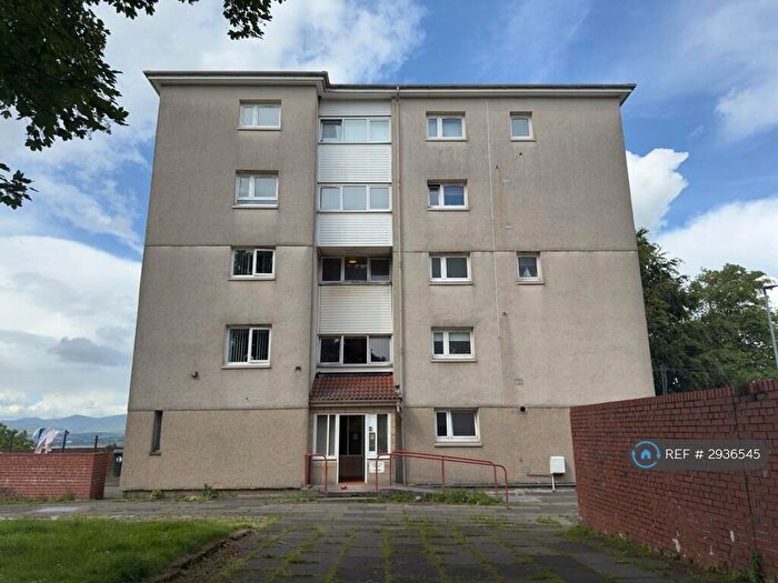 2 Bedroom Maisonette To Rent In Westfield Road, Port Glasgow, PA14