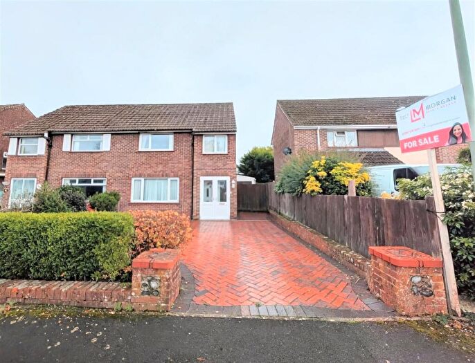 3 Bedroom Semi Detached House For Sale In Westfield Road, Chandler's Ford, Eastleigh, SO53