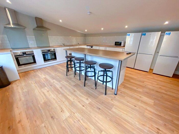 4 Bedroom Flat To Rent In Pellipar House, Cloak Ln, London, EC4R