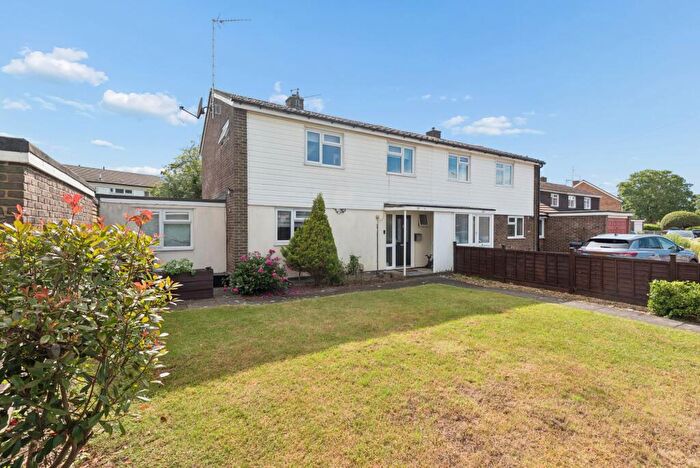 3 Bedroom Semi-Detached House For Sale In Lymington Road, Stevenage, SG1