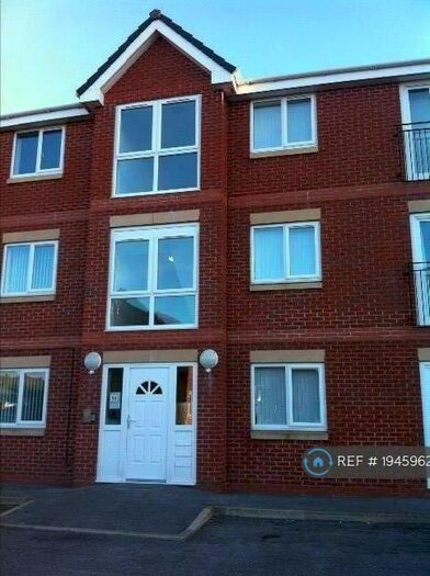 2 Bedroom Flat To Rent In Christleton Close, Prenton, CH43