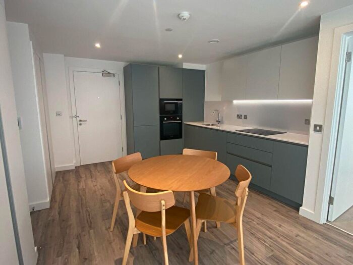 2 Bedroom Apartment To Rent In Shale Lane Salford, M5