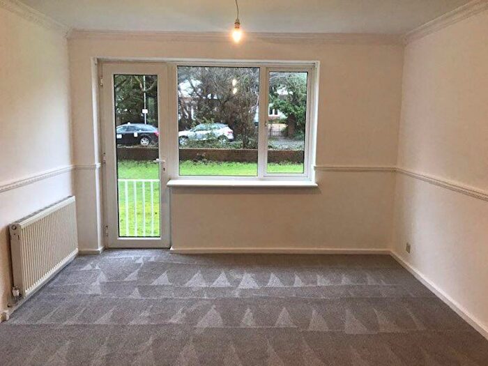 2 Bedroom Flat To Rent In Brighton - £ Pcm, BN1