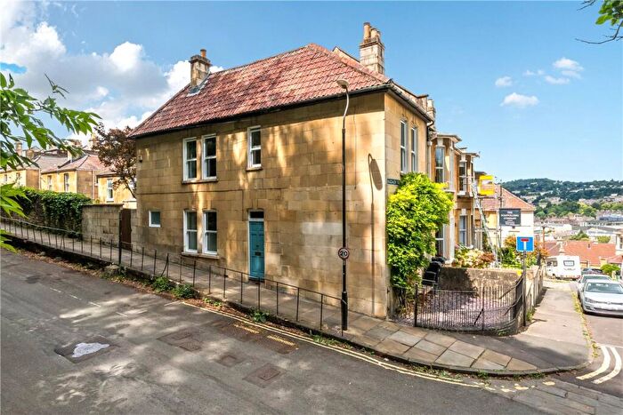 2 Bedroom End Of Terrace House For Sale In Magdalen Road, Bath, Somerset, BA2