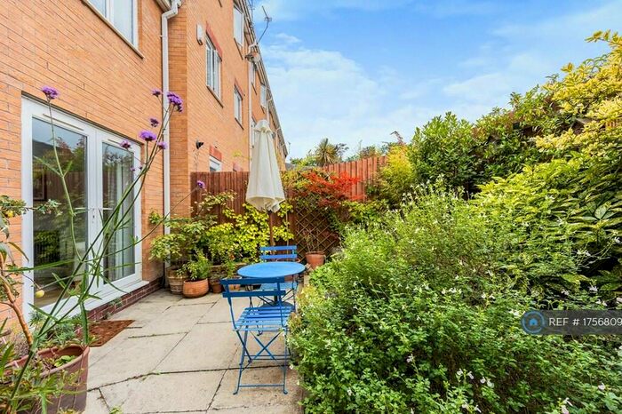 2 Bedroom Maisonette To Rent In New Barns Avenue, Manchester, M21