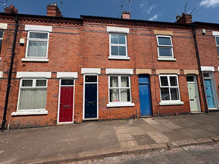 2 Bedroom Terraced House To Rent In Hartopp Road, Leicester, LE2