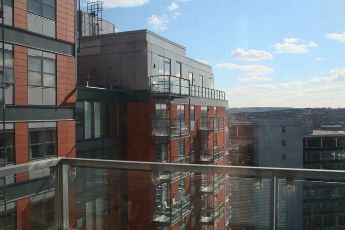 2 Bedroom Property To Rent In West Point, Financial District, LS1