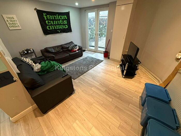 7 Bedroom Terraced House To Rent In Wyeverne Road, Cathays, CF24