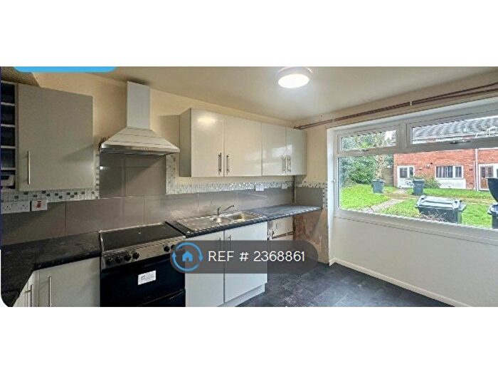 3 Bedroom Semi-Detached House To Rent In Somerton Drive, Birmingham, B23