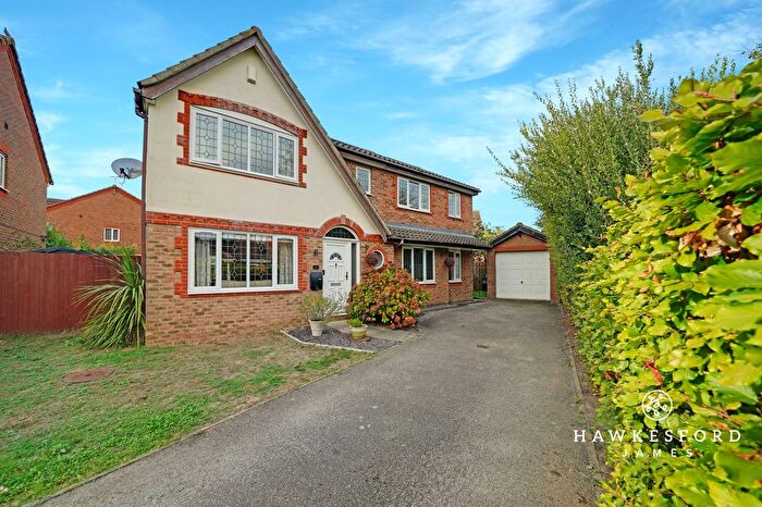 5 Bedroom Detached House For Sale In Cinnabar Drive, Sittingbourne, ME10
