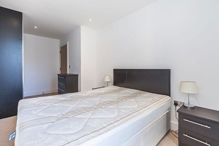 1 Bedroom Flat To Rent In Empire Reach, Greenwich, SE10