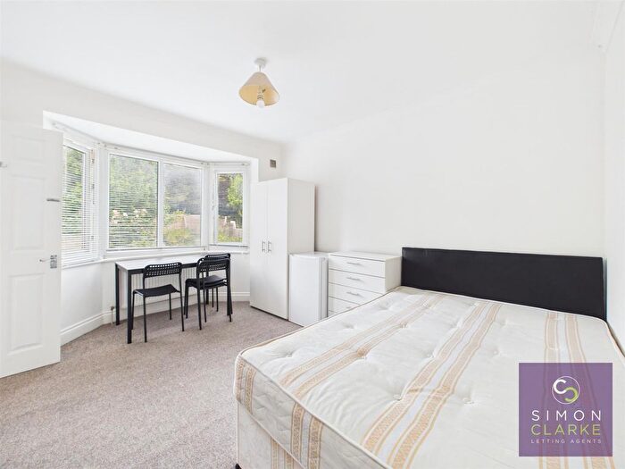 Studio To Rent In Brentfield Gardens, Cricklewood, NW2