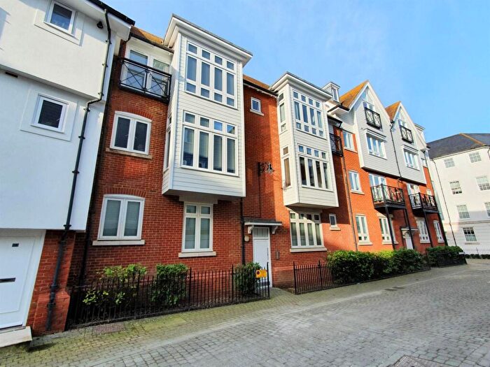 2 Bedroom Apartment For Sale In Tannery Way North, Canterbury, CT1